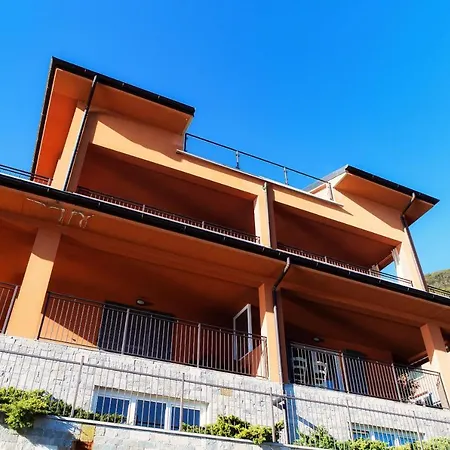 Rosso Sunset - By Myhomeincomo Apartamento Colonno