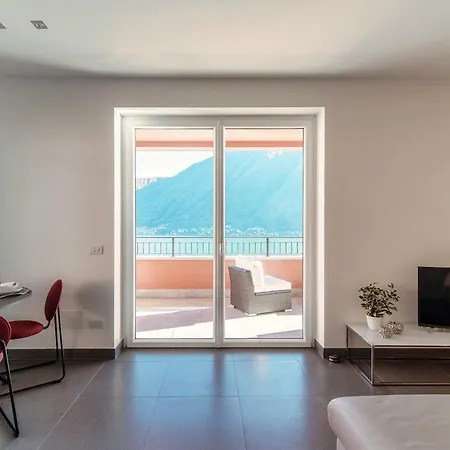 Rosso Sunset - By Myhomeincomo Apartamento Colonno